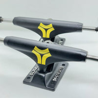 Destructo - 5.25" / 7.875" Skateboard Trucks